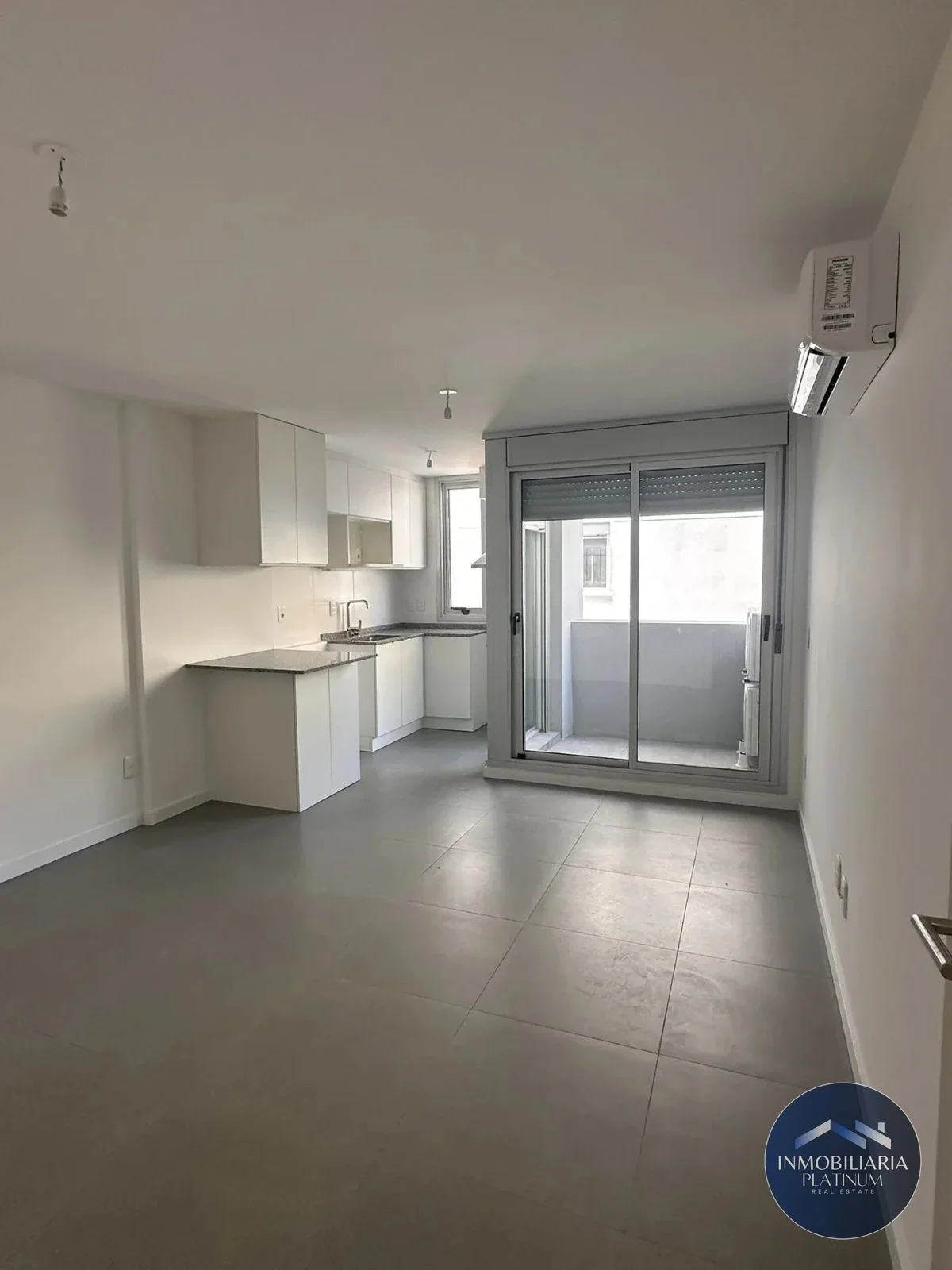 Apartamento en Alquiler 1 Dormitorio c/ Cochera en La Blanqueada - Imagen 2