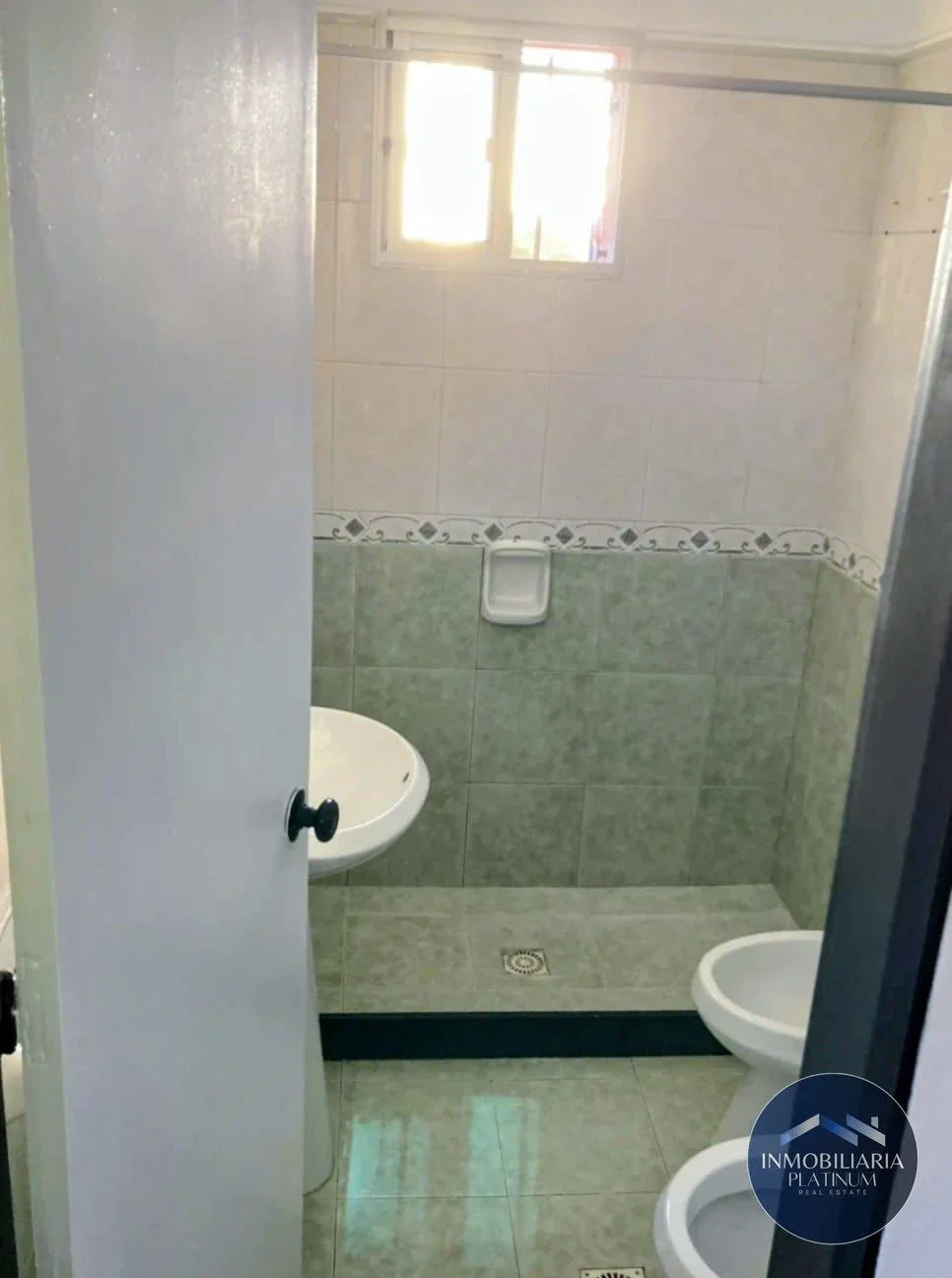 Apartamento en venta c/ cochera en Malvin Norte - Imagen 5