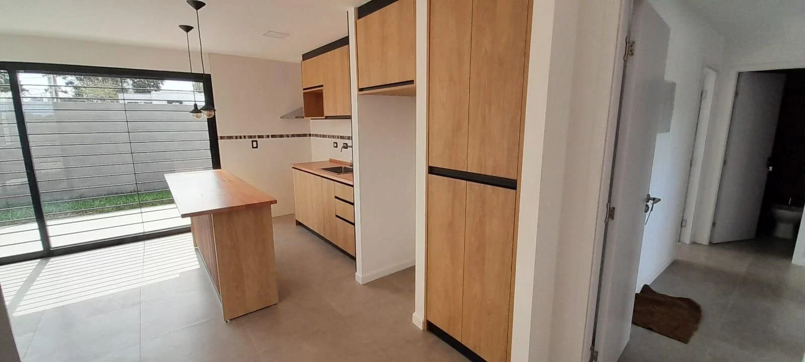 Casa en venta de 3 dormitorios c/ cochera en Lagomar - Imagen 4