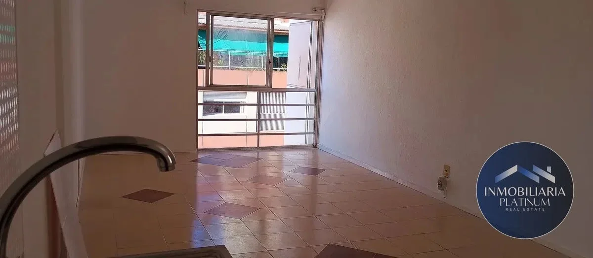 Apartamento en alquiler en Centro - Imagen 2