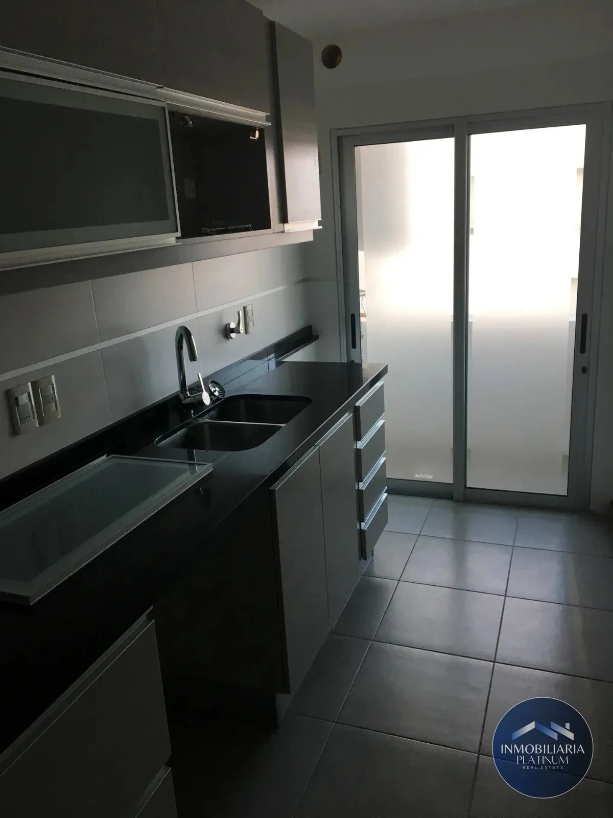 Apartamento en Alquiler 1 Dormitorio c/ Cochera en Malvin - Imagen 2