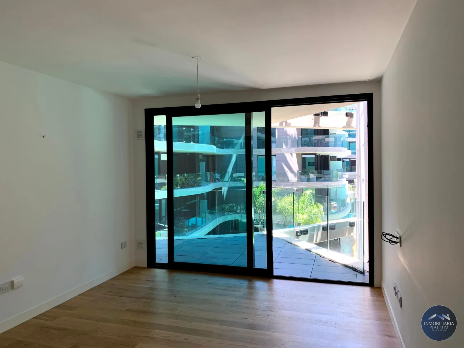 Apartamento en alquiler en Puerto Buceo - Imagen 5