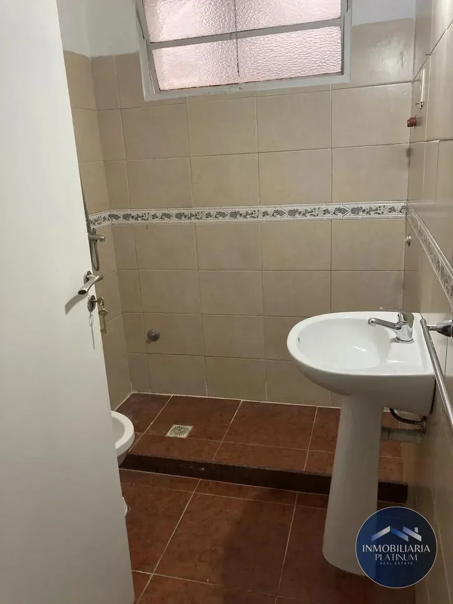 Apartamento en alquiler en Tres Cruces - Imagen 3