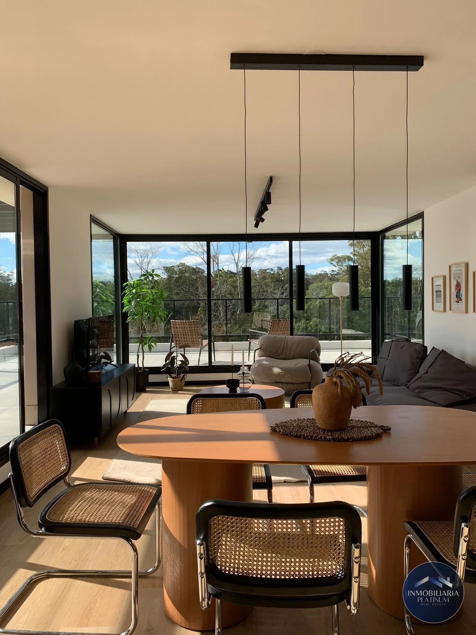 Venta apartamento penthouse tres dormitorios dos baños Barra de Carrasco - Imagen 4