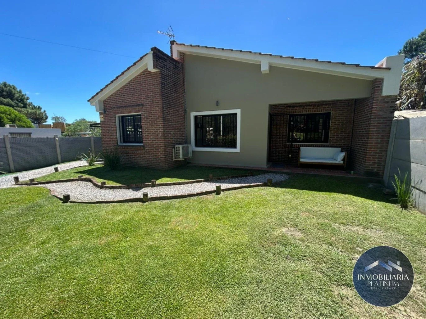 Casa en venta c/ cochera en El Pinar - Imagen 4