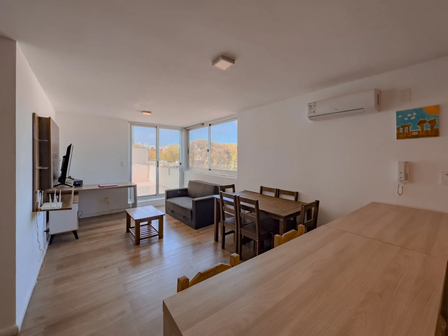 Apartamento en venta de 2 dormitorios + garaje CON RENTA en Tres Cruces - Imagen 1