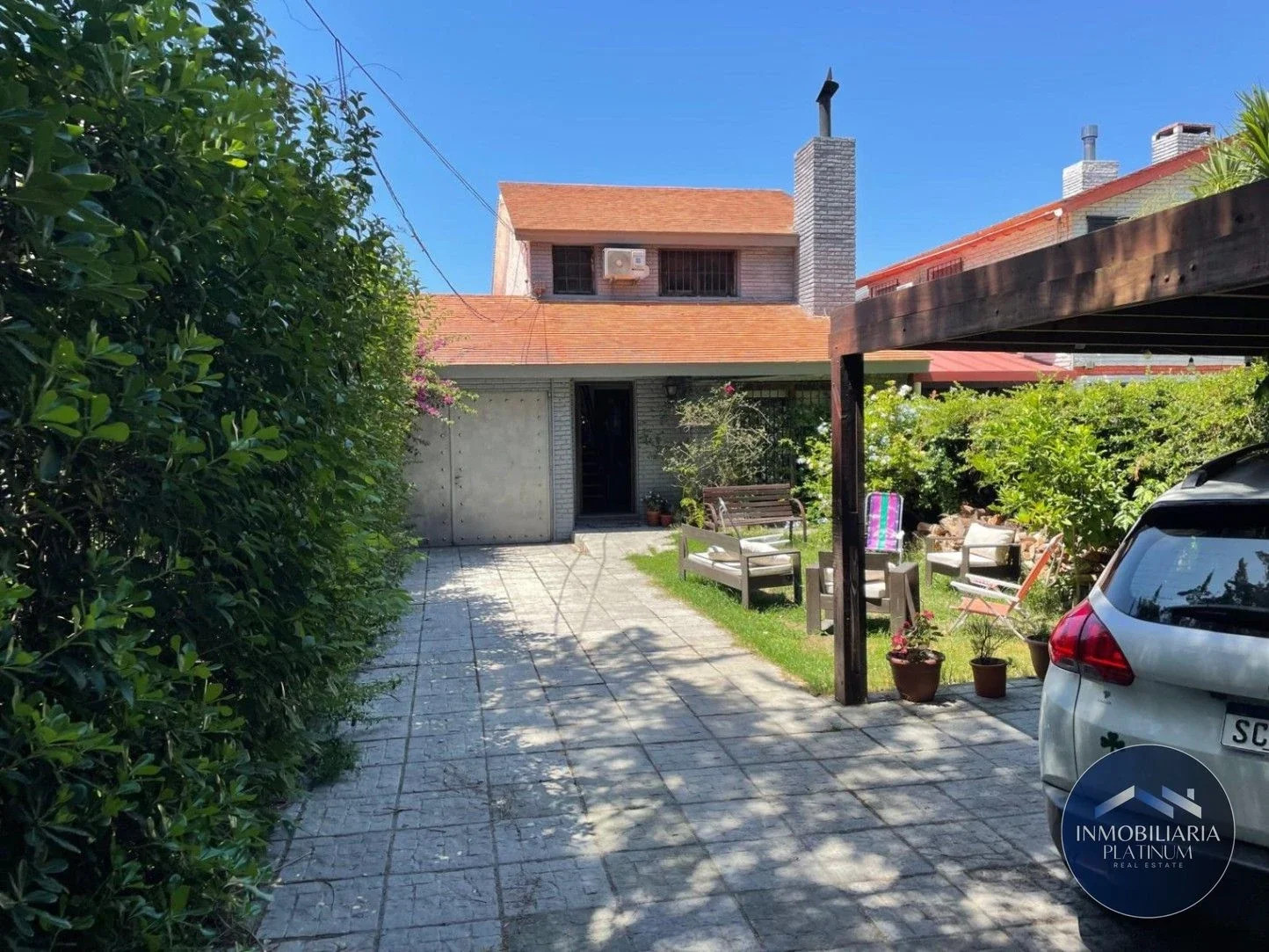Casa en venta en Carrasco - Imagen 1