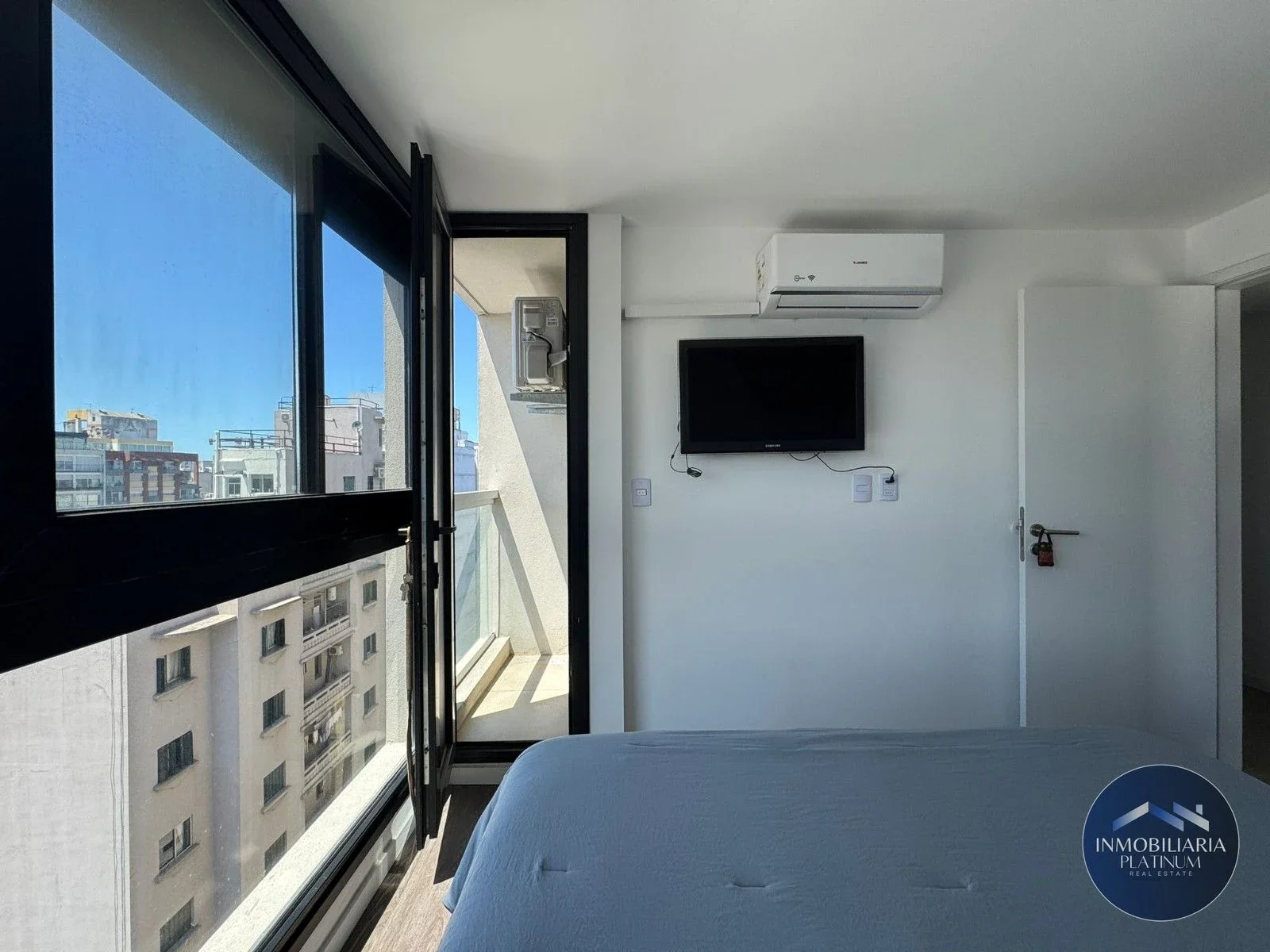 Apartamento en venta c/ cochera en Cordón - Imagen 2