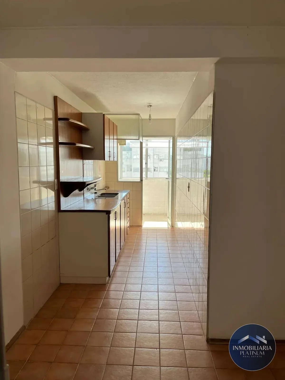 Apartamento en alquiler 2D, 2B, Piso 9 c/ cochera en Punta Carretas - Imagen 3