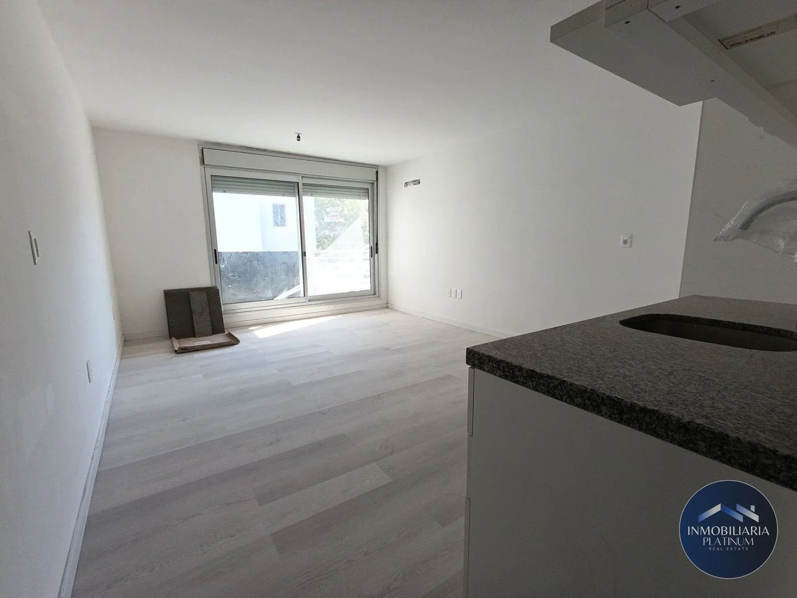 Venta de Apartamentos Monoambientes en Cordón con Terraza - Imagen 3