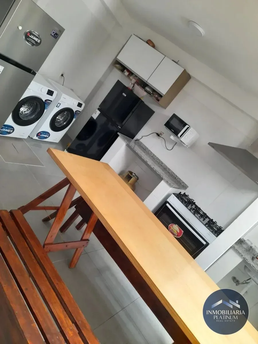 Casa en venta c/ cochera en Reducto - Imagen 2