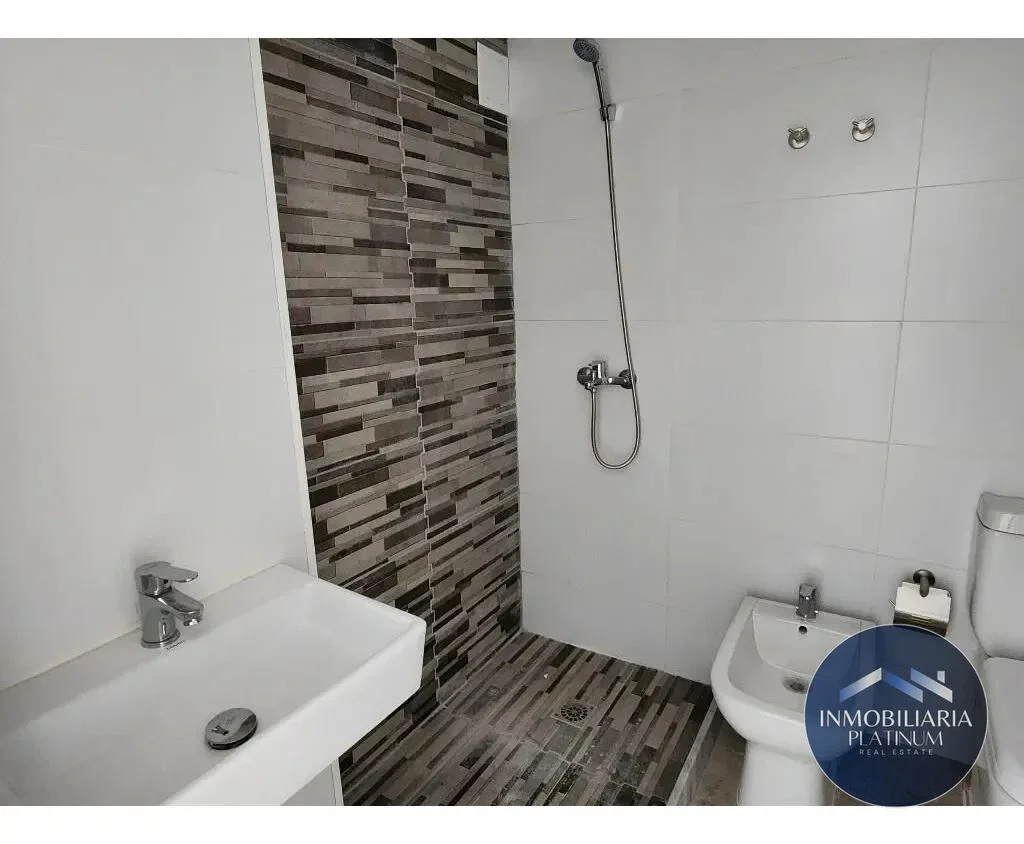 Apartamento en venta en Tres Cruces - Imagen 5