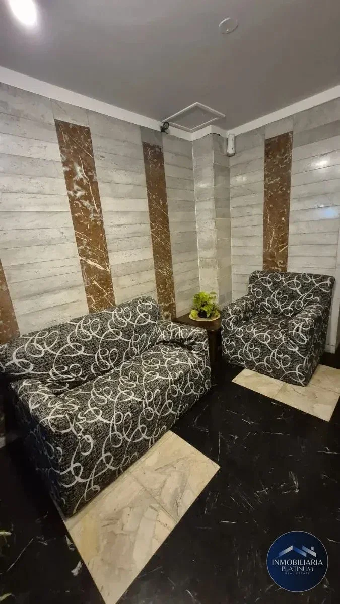 Apartamento 1 dormitorio en alquiler en Centro - Imagen 3