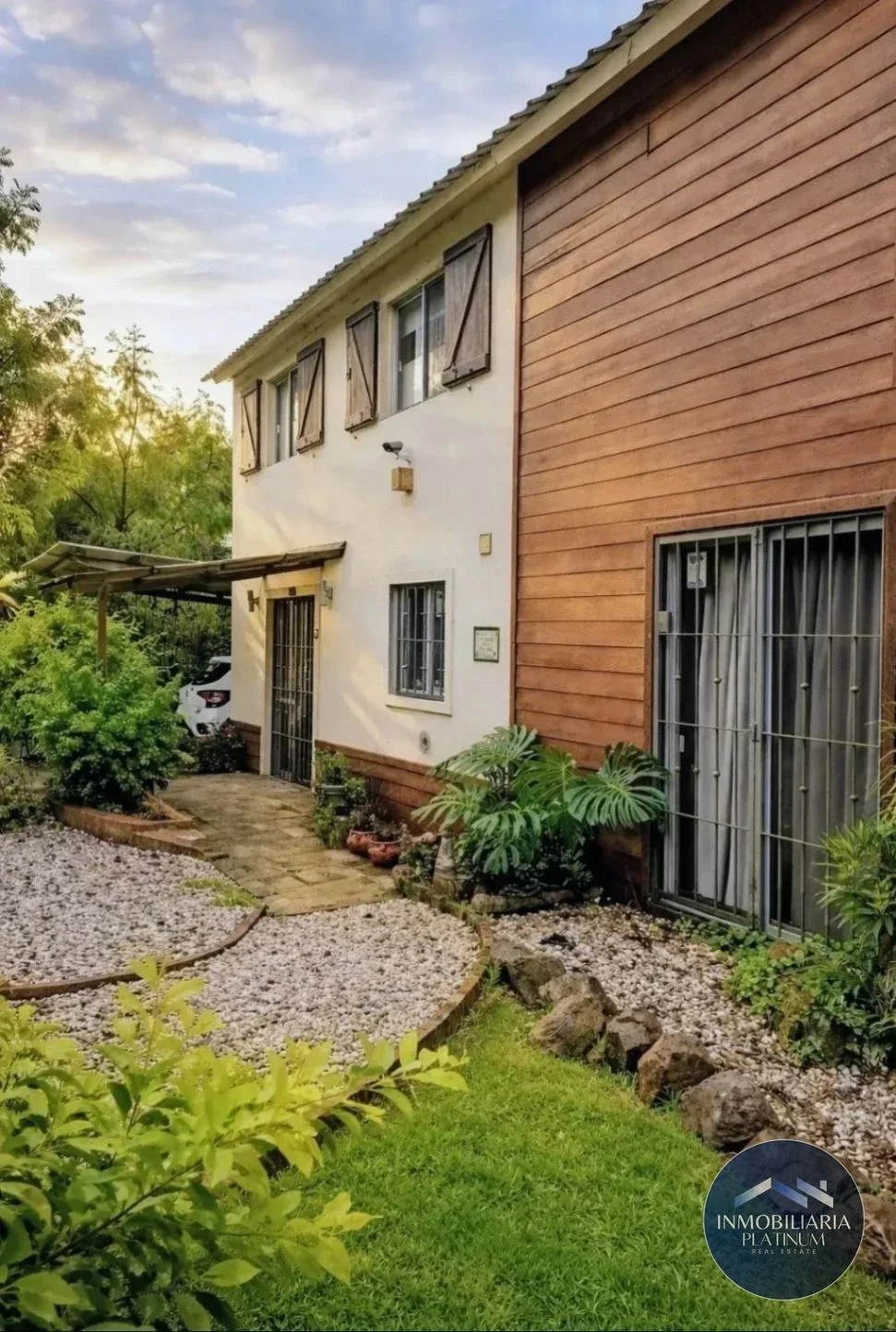 Casa en venta 3 dormitorios c/cochera San Francisco,Piriápolis - Imagen 1
