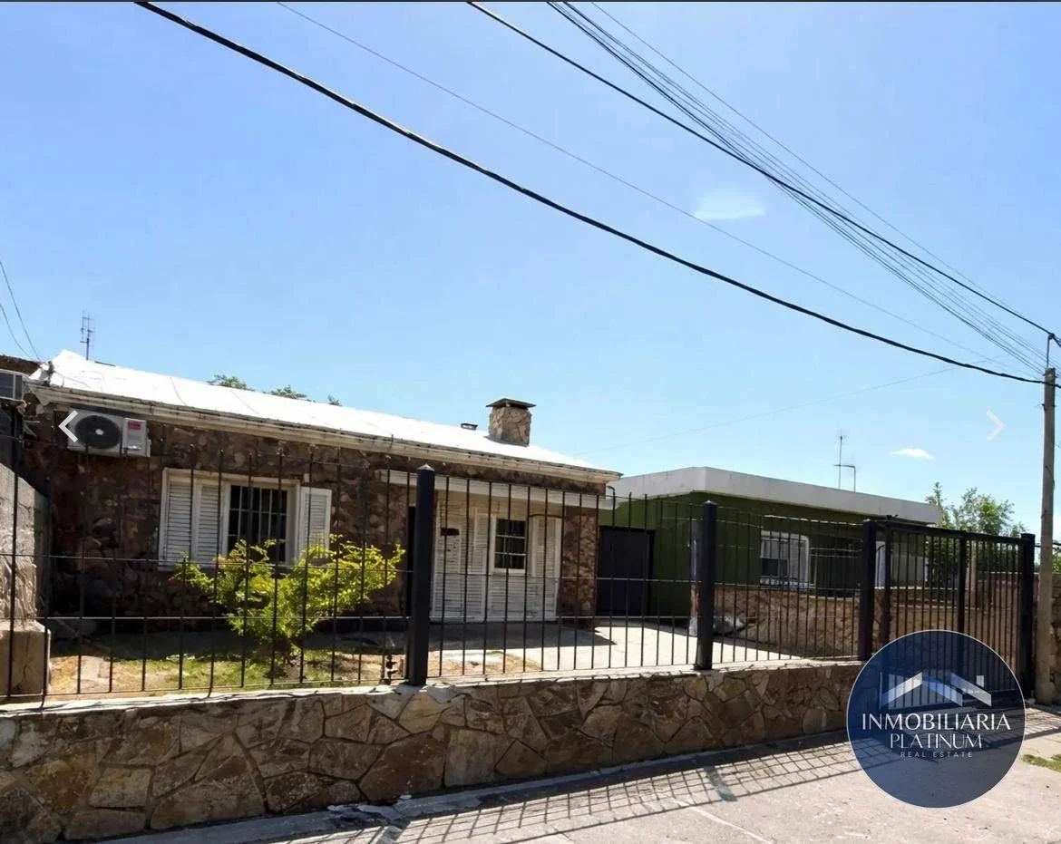 Casa en venta c/ cochera en Flor de Maroñas - Imagen 1