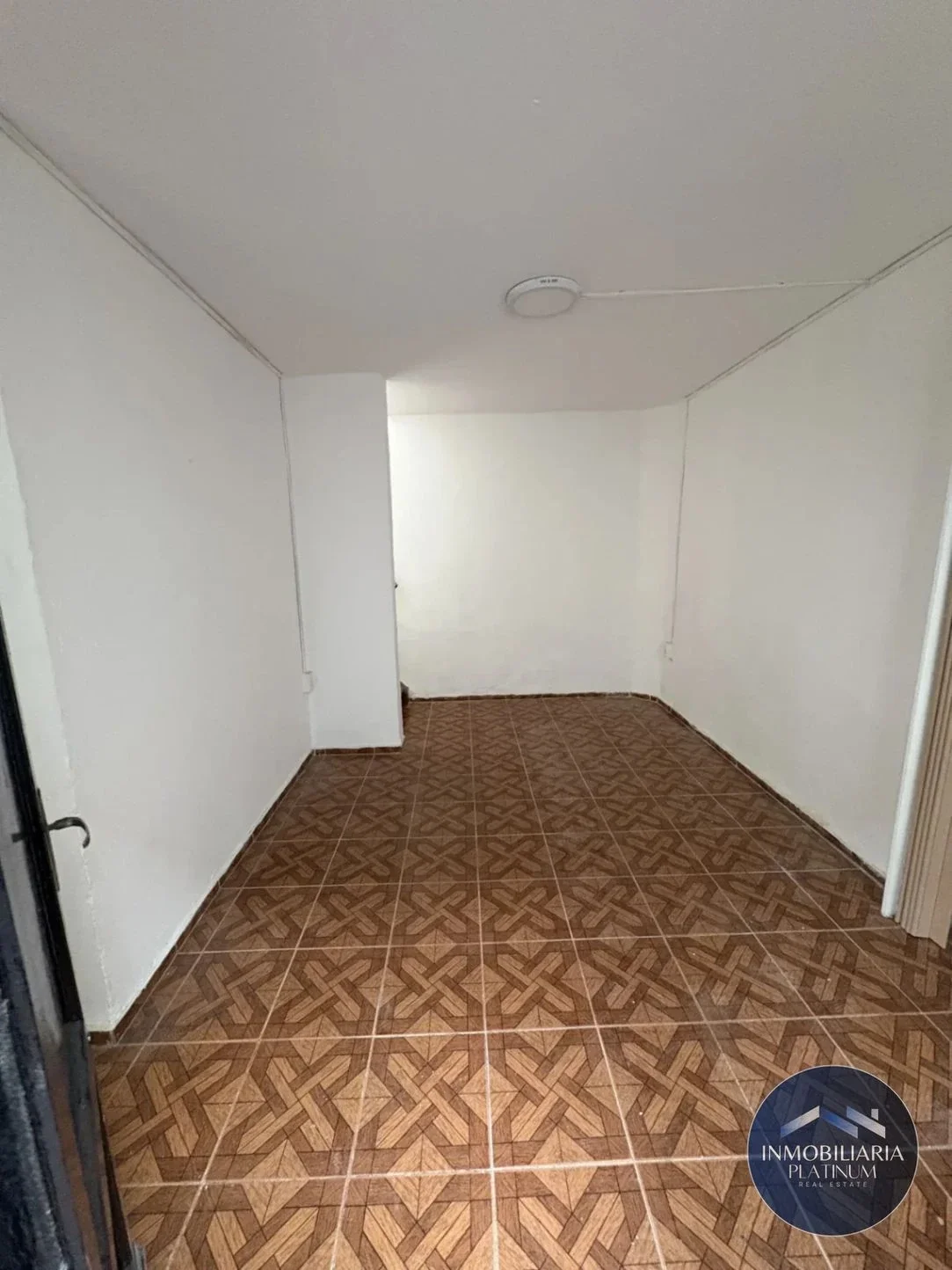 Apartamento en alquiler 3 dormitorios  en La Comercial - Imagen 5
