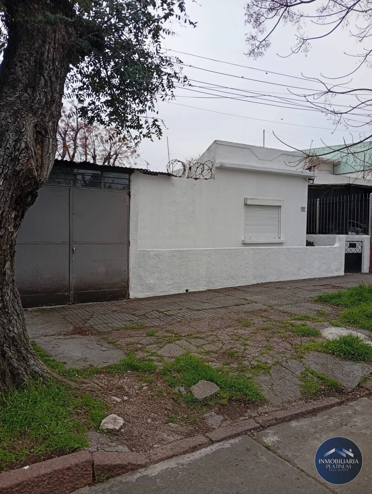 Casa en alquiler c/ cochera en Cerrito - Imagen 1