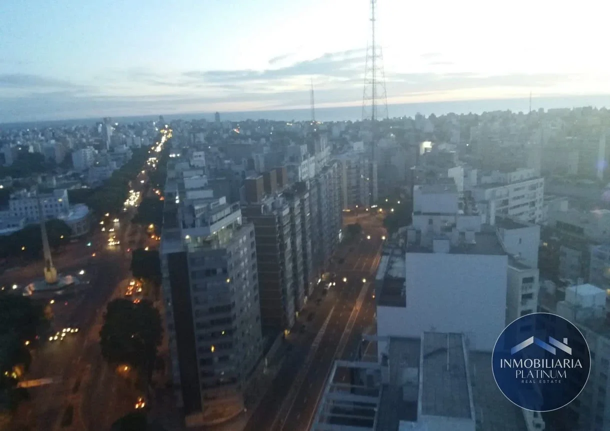 Apartamento en venta en Tres Cruces - Imagen 3