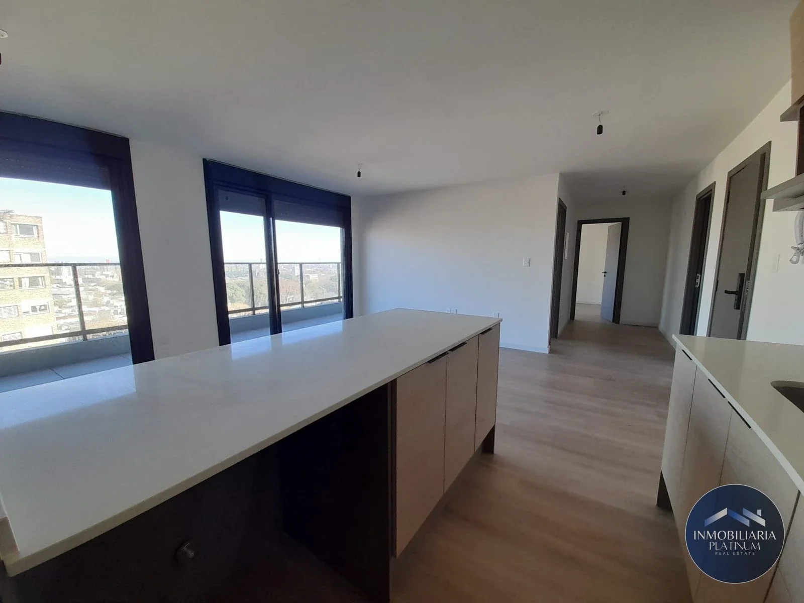 Apartamento dos dormitorios y terraza en venta en La Blanqueada - Imagen 2
