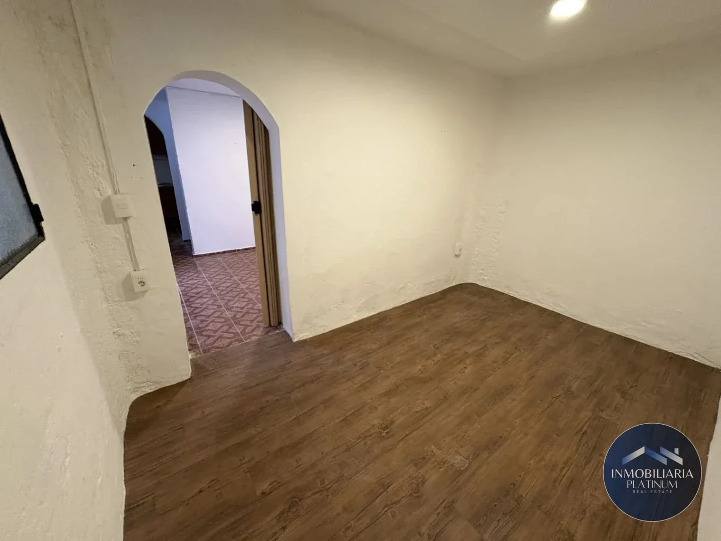 Apartamento en alquiler 3 dormitorios  en La Comercial - Imagen 4