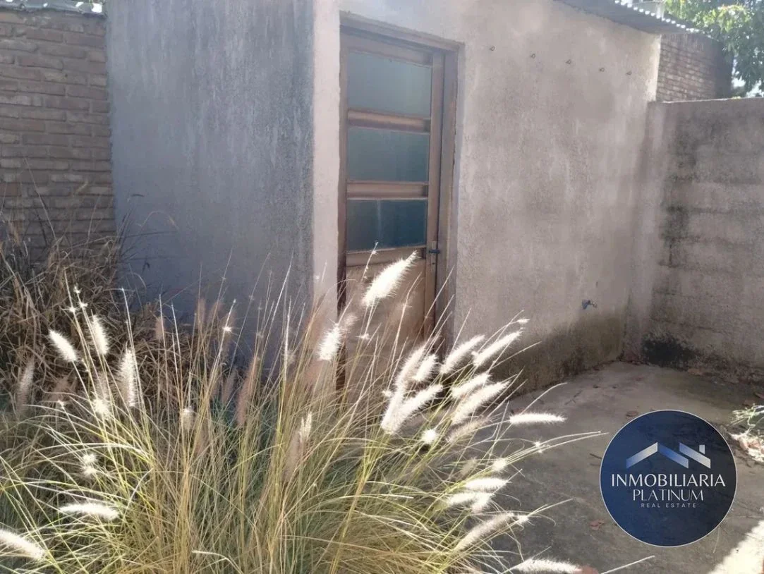 Casa 1 dormitorio en alquiler c/cochera en Solymar - Imagen 4
