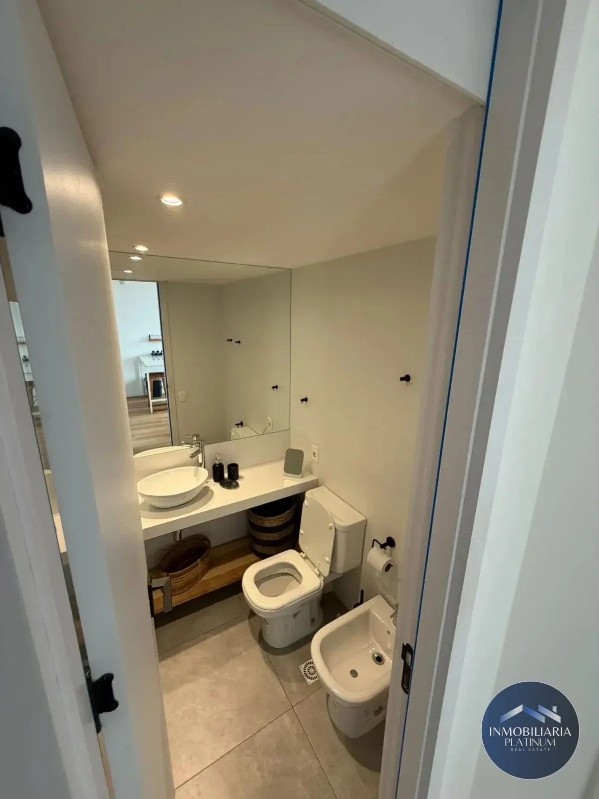 Apartamento 1 dormitorio amoblado  en alquiler c/cochera, Puerto Buceo - Imagen 5