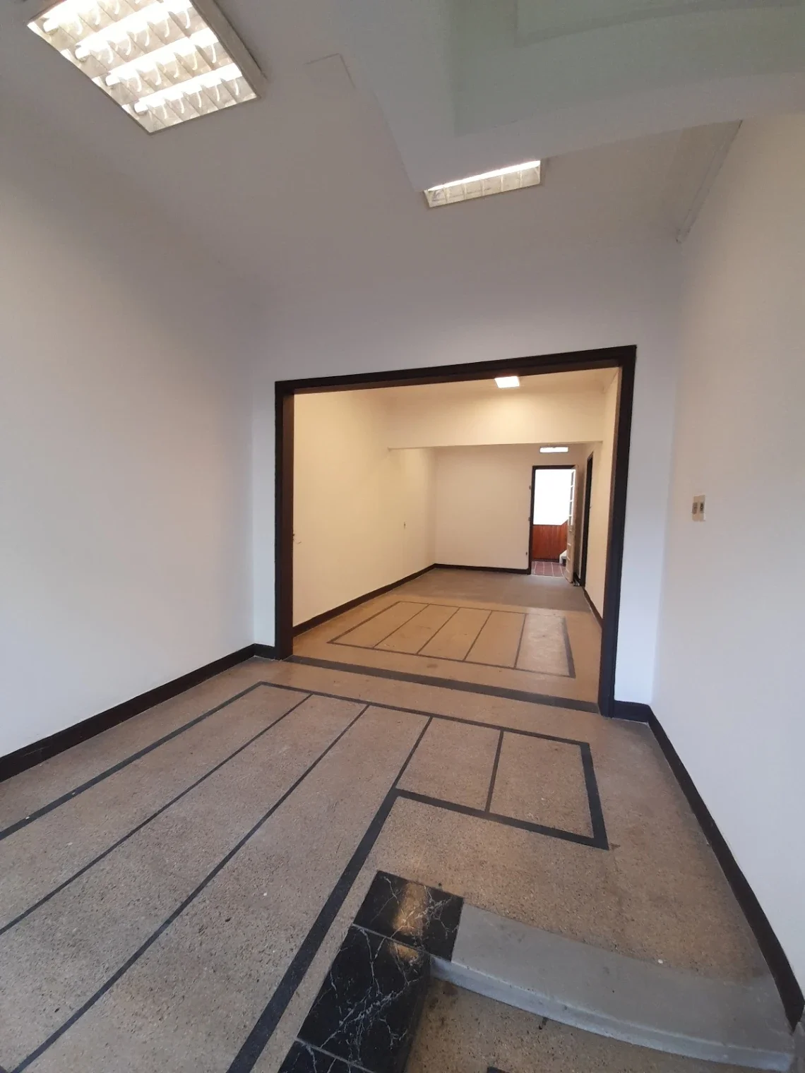 Alquiler de Local Comercial ubicado en Goes de 82m2, Barrio de Los Judíos - Imagen 1