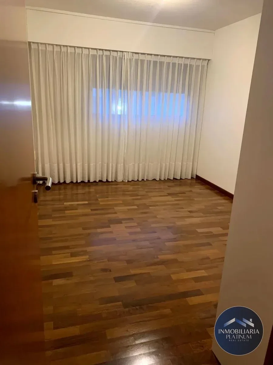 Apartamento en venta c/ cochera en Punta Carretas - Imagen 2