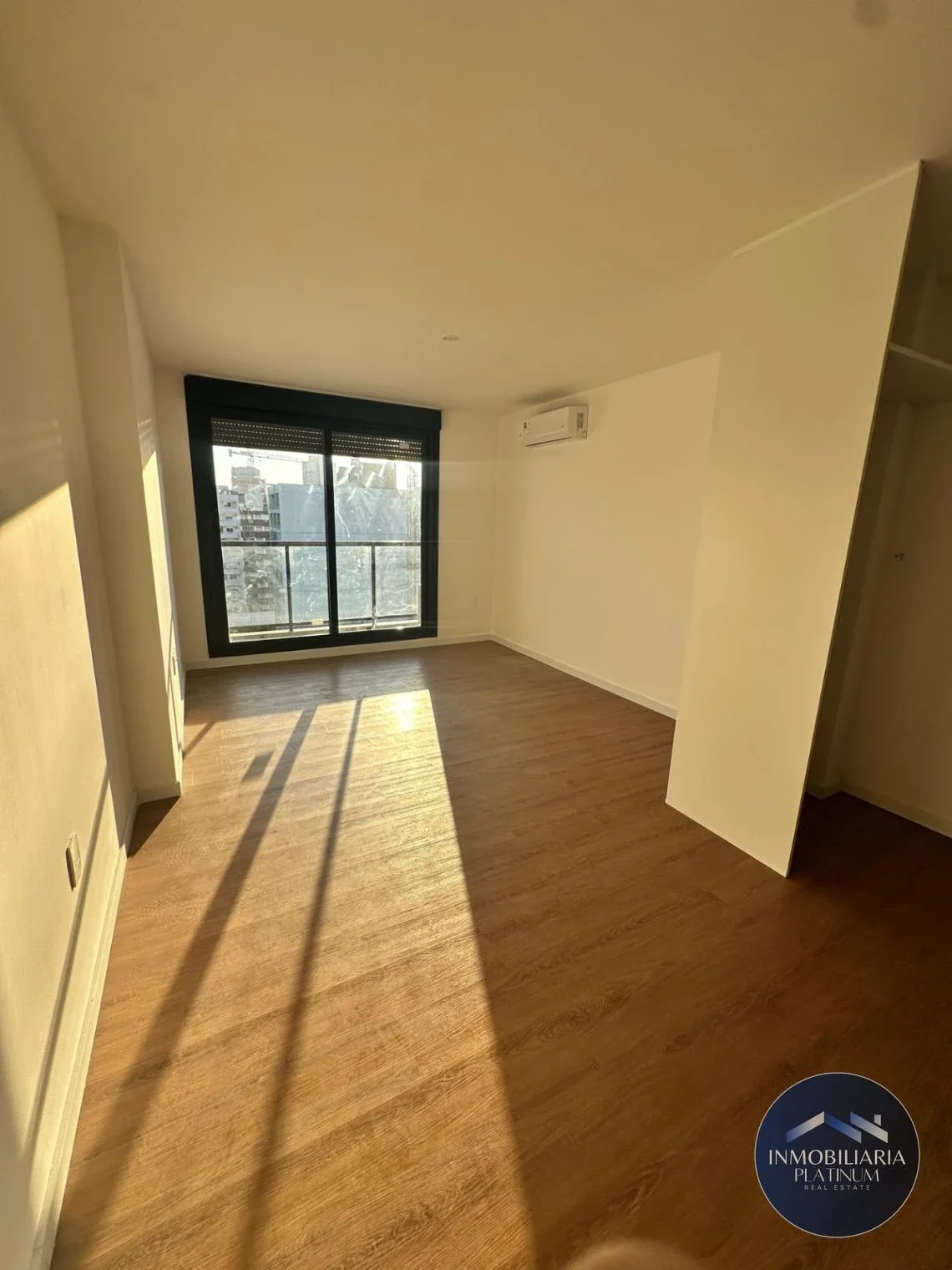 Apartamento en Venta 1 Dormitorio c/ Cochera c/ Renta en Cordón - Imagen 1