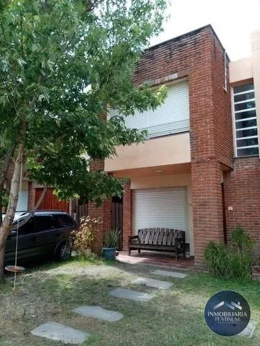 Casa en venta c/ cochera en Solymar - Imagen 2