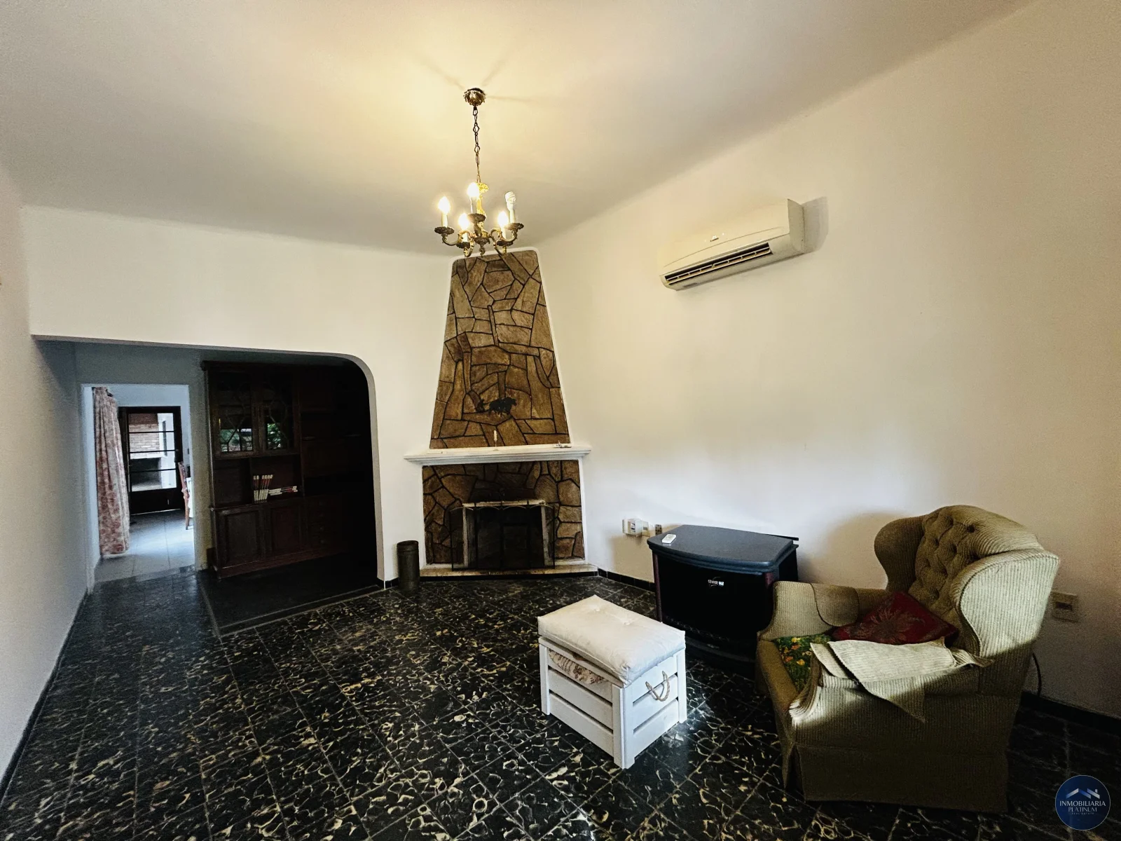 Casa en venta c/ cochera en La Floresta - Imagen 2