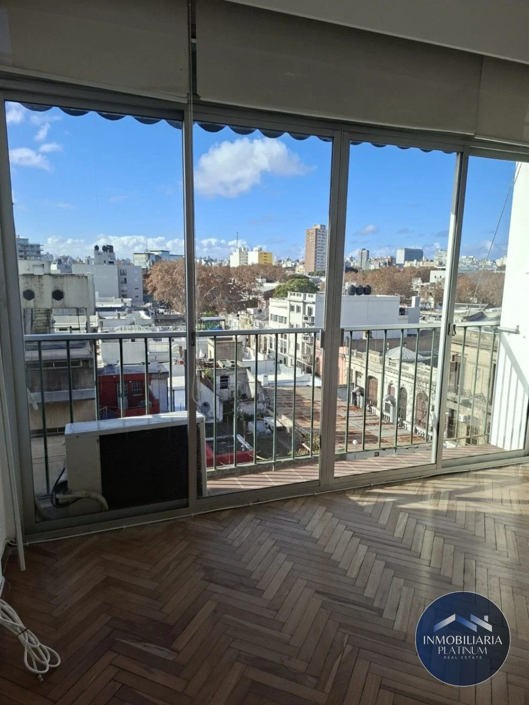 Venta de Amplio Apartamento de 2 Dormitorios a pasos del Palacio Legislativo - Imagen 4