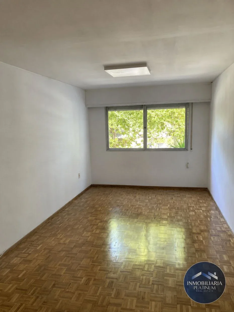 ALQUILER DE APARTAMENTO VIVIENDA O OFICINA, 3DORM, CON GARAJE , TRES CRUCES - Imagen 1