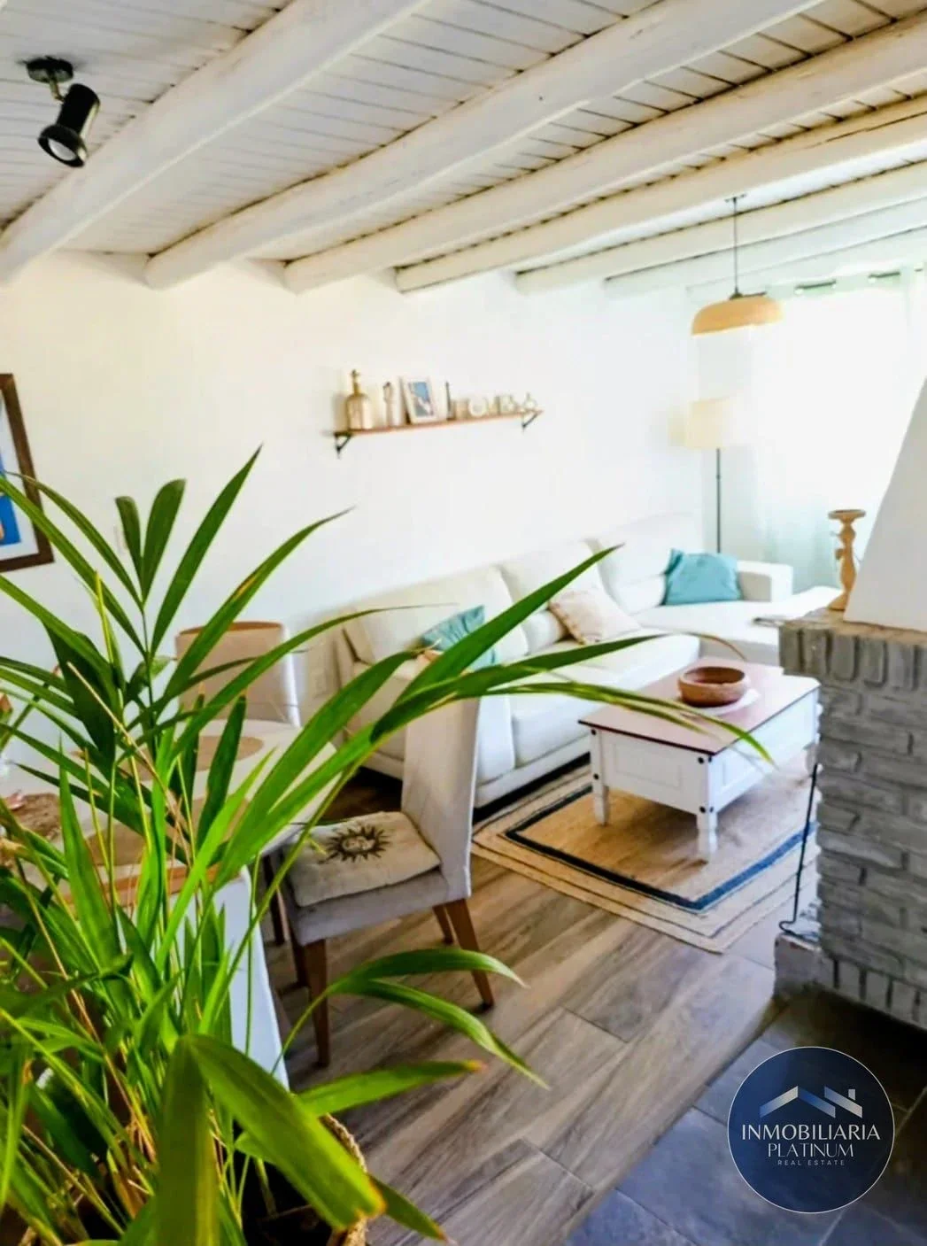 Casa en venta c/ cochera en Solymar - Imagen 2