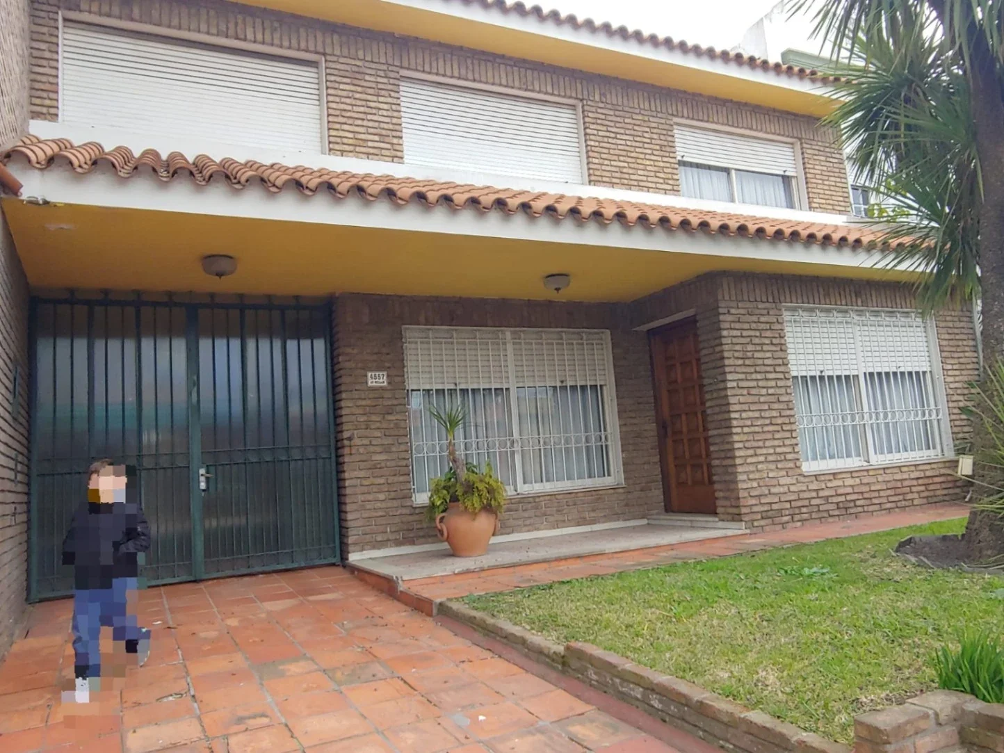 Casa en venta 3 dorm. 2 baños patio y barbacoa c/ cochera en Sayago - Imagen 1