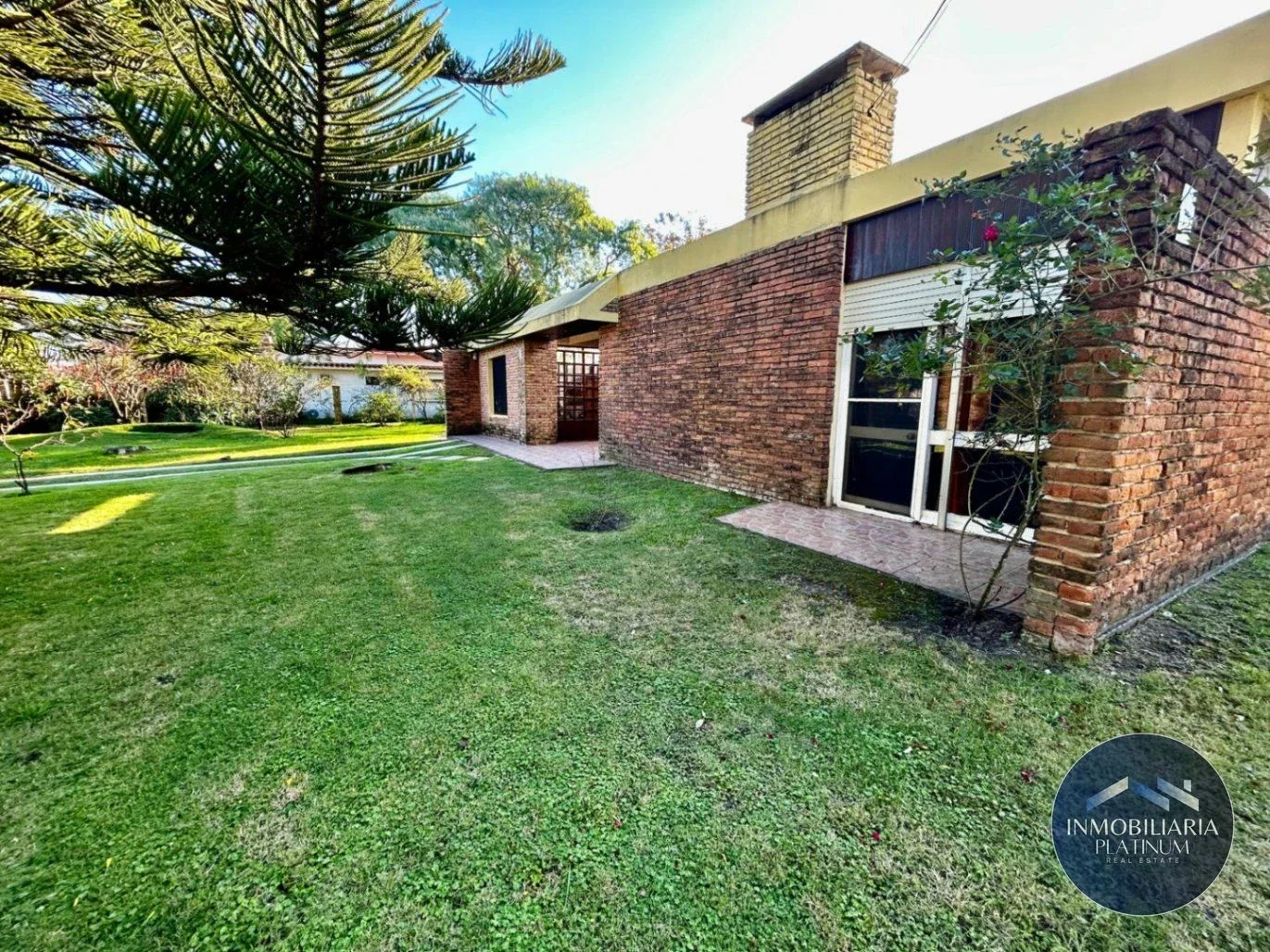 Casa en venta c/ cochera en Parque del Plata - Imagen 1