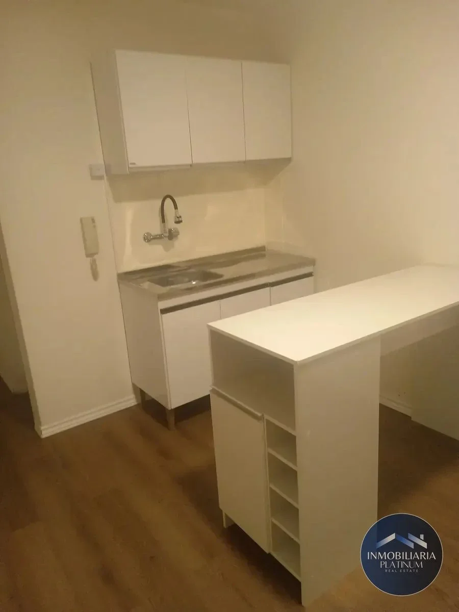 Apartamento en alquiler en Ciudad Vieja - Imagen 2