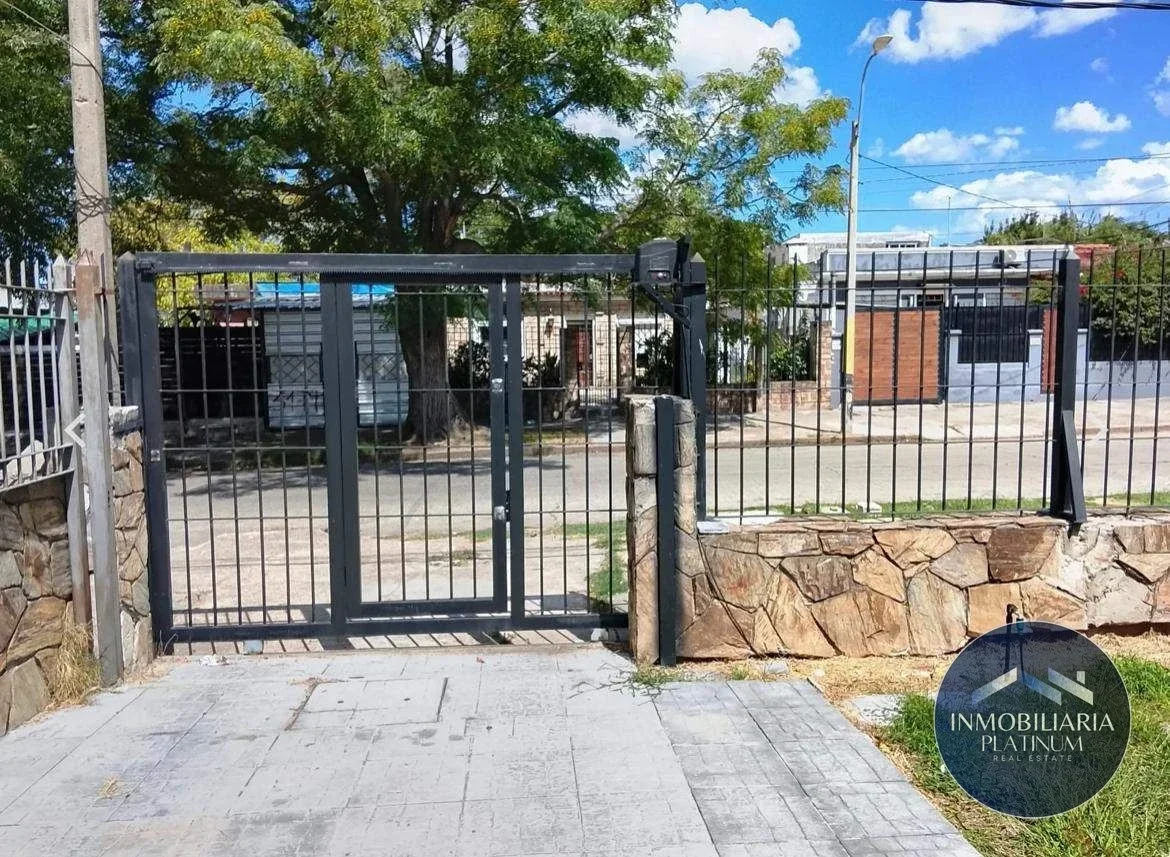 Casa en venta c/ cochera en Flor de Maroñas - Imagen 3