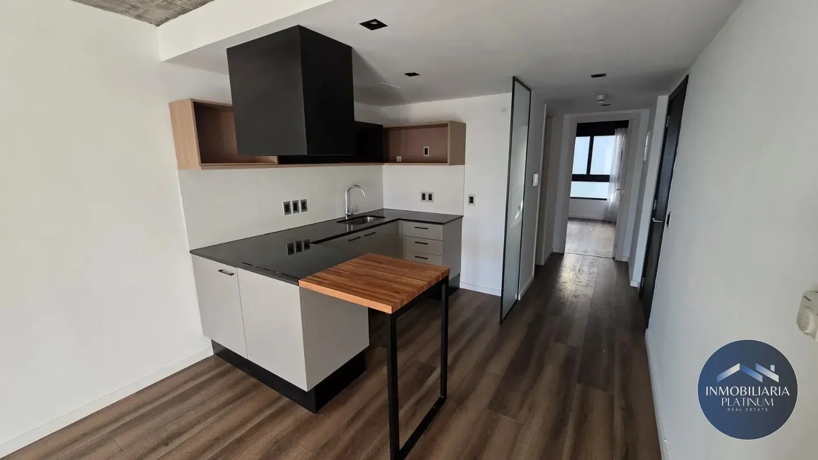 Apartamento en alquiler 1 dormitorio c/ cochera en Pocitos Nuevo - Imagen 1