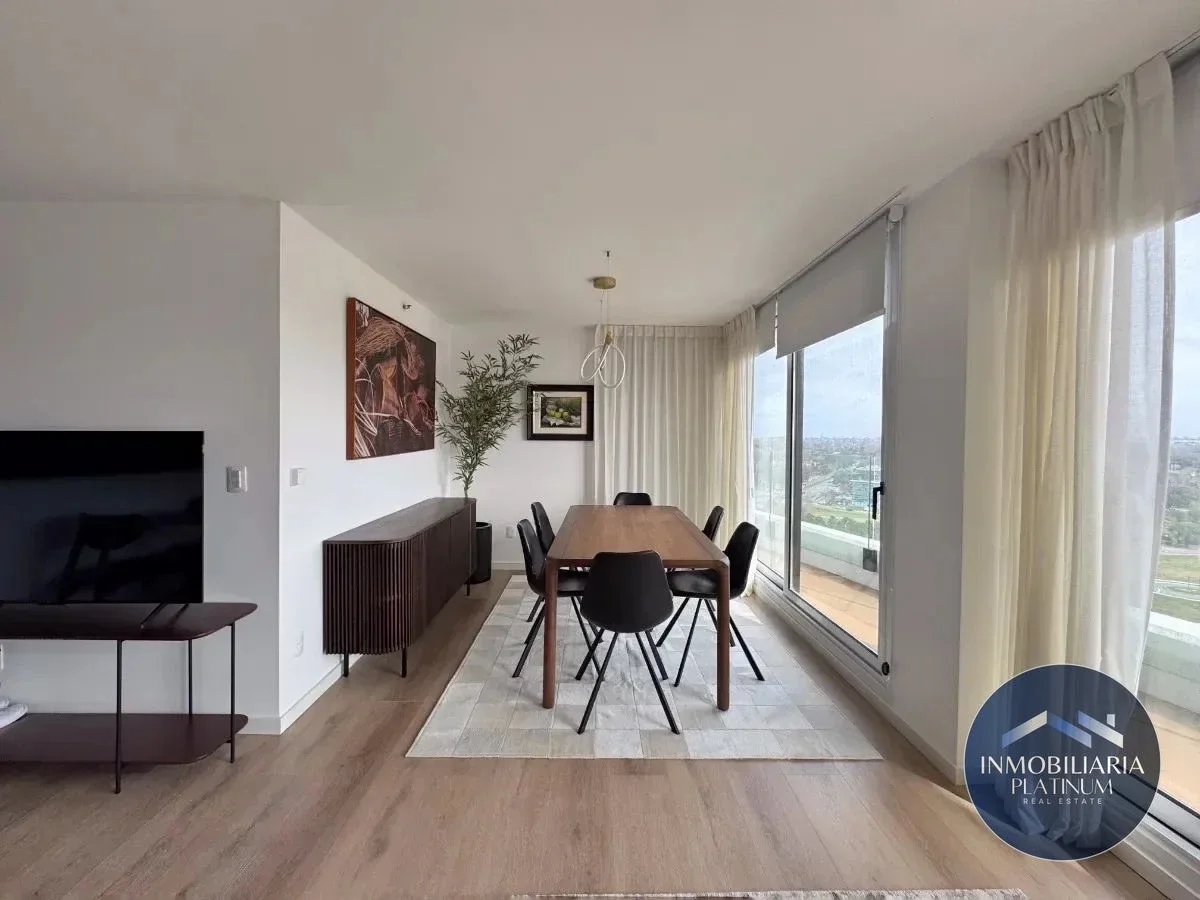 Alquiler Apartamento 2 dormitorios + escritorio en Ventura Tower Carrasco - Imagen 1