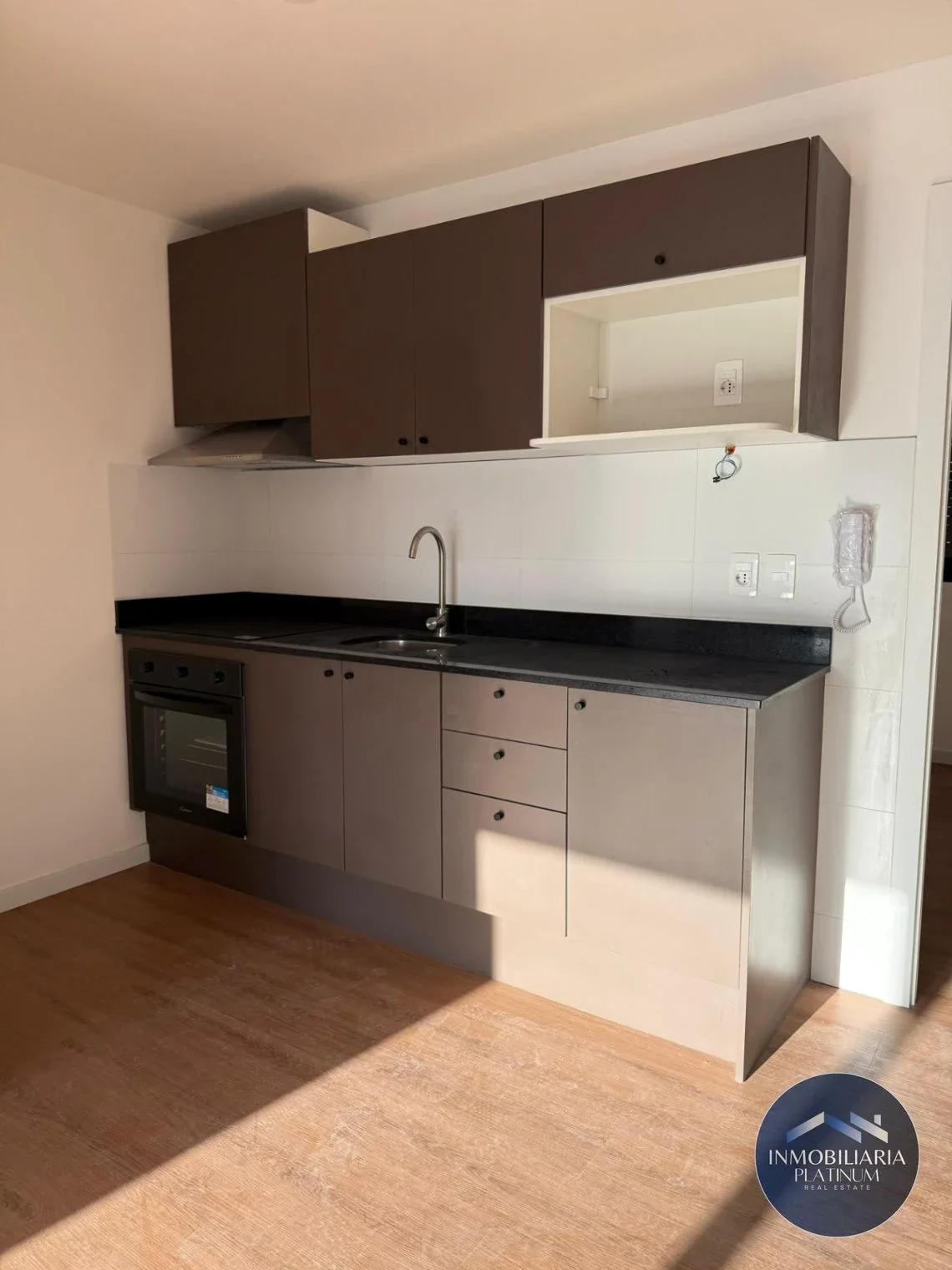 Apartamento en Venta 1 Dormitorio c/ Cochera c/ Renta en Cordón - Imagen 2