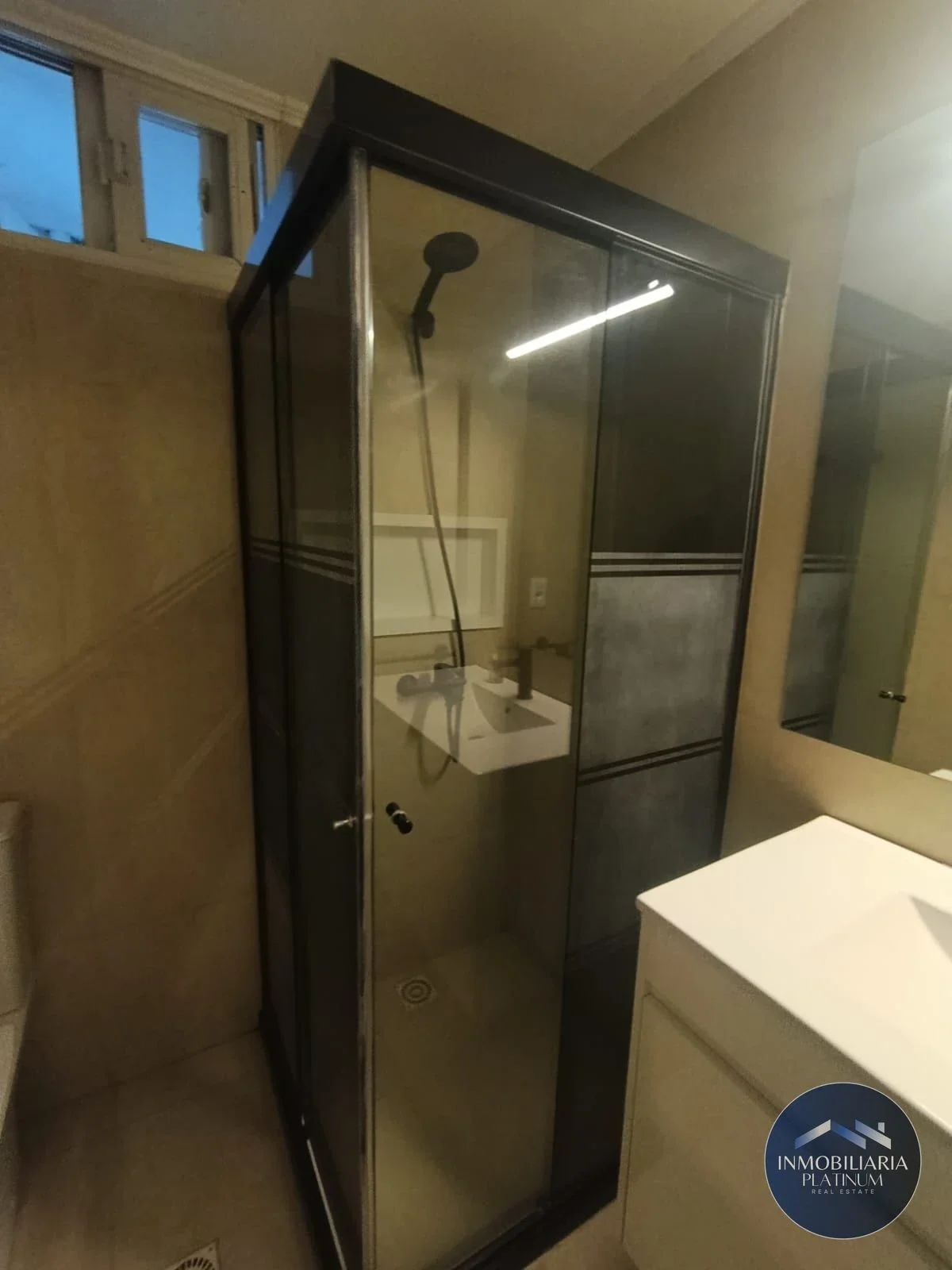 Apartamento en alquiler de 2 dormitorios en Centro - Imagen 4