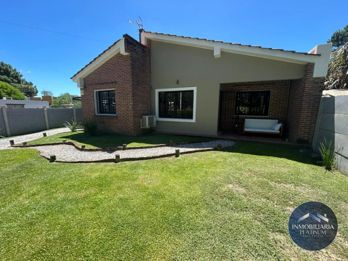 Casa en venta c/ cochera en El Pinar - Imagen 3