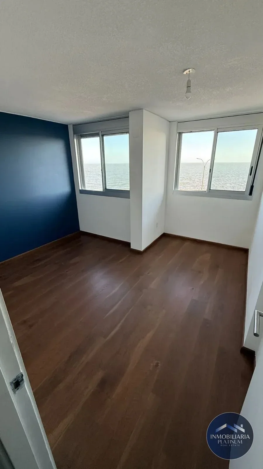 Apartamento en alquiler c/ cochera en Ciudad Vieja - Imagen 3