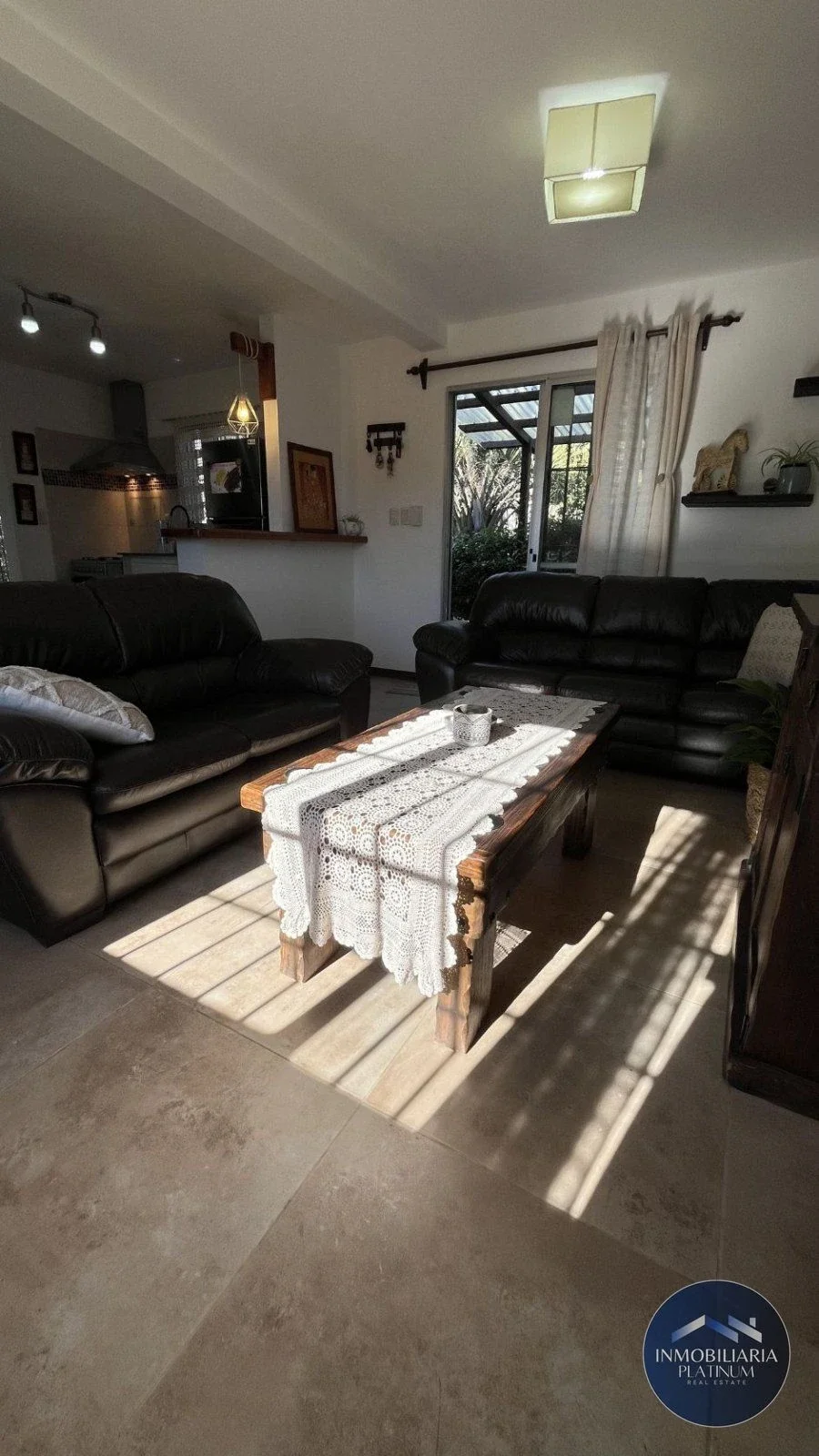Casa en venta 3 dormitorios c/cochera San Francisco,Piriápolis - Imagen 2