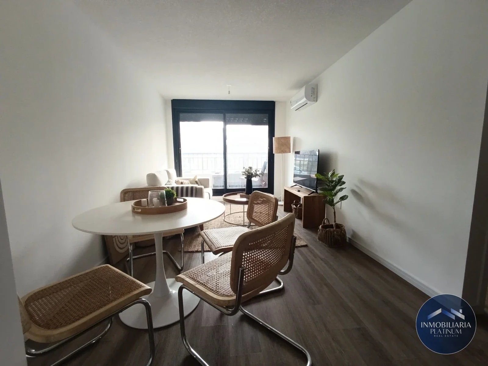 Apartamento en venta dos dormitorios dos baños en Malvin - Imagen 3