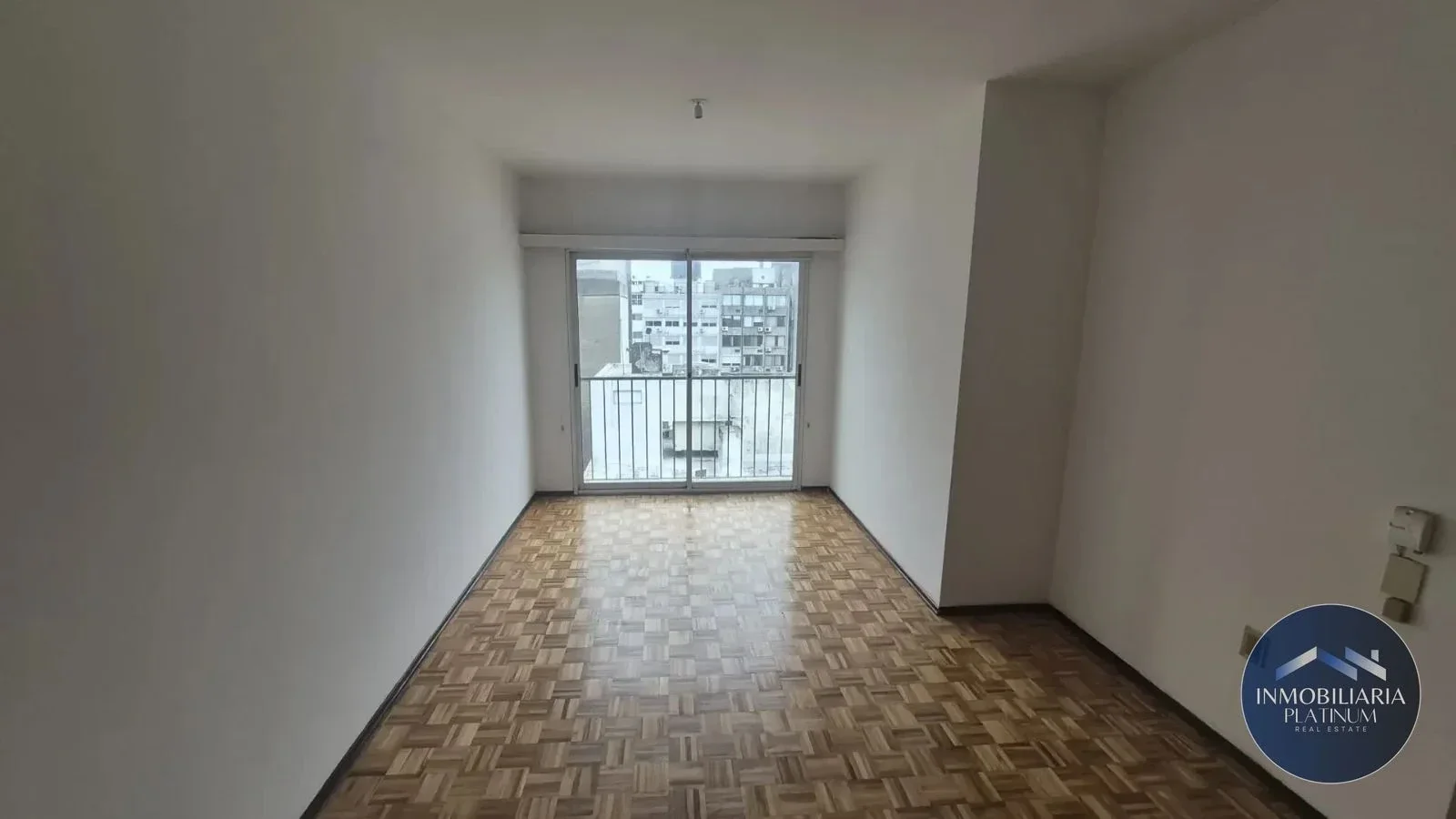 Apartamento 1 dormitorio en alquiler en Centro - Imagen 1