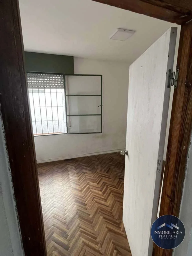 Apartamento de 2 dormitorios c/ cochera en Pocitos - Imagen 1