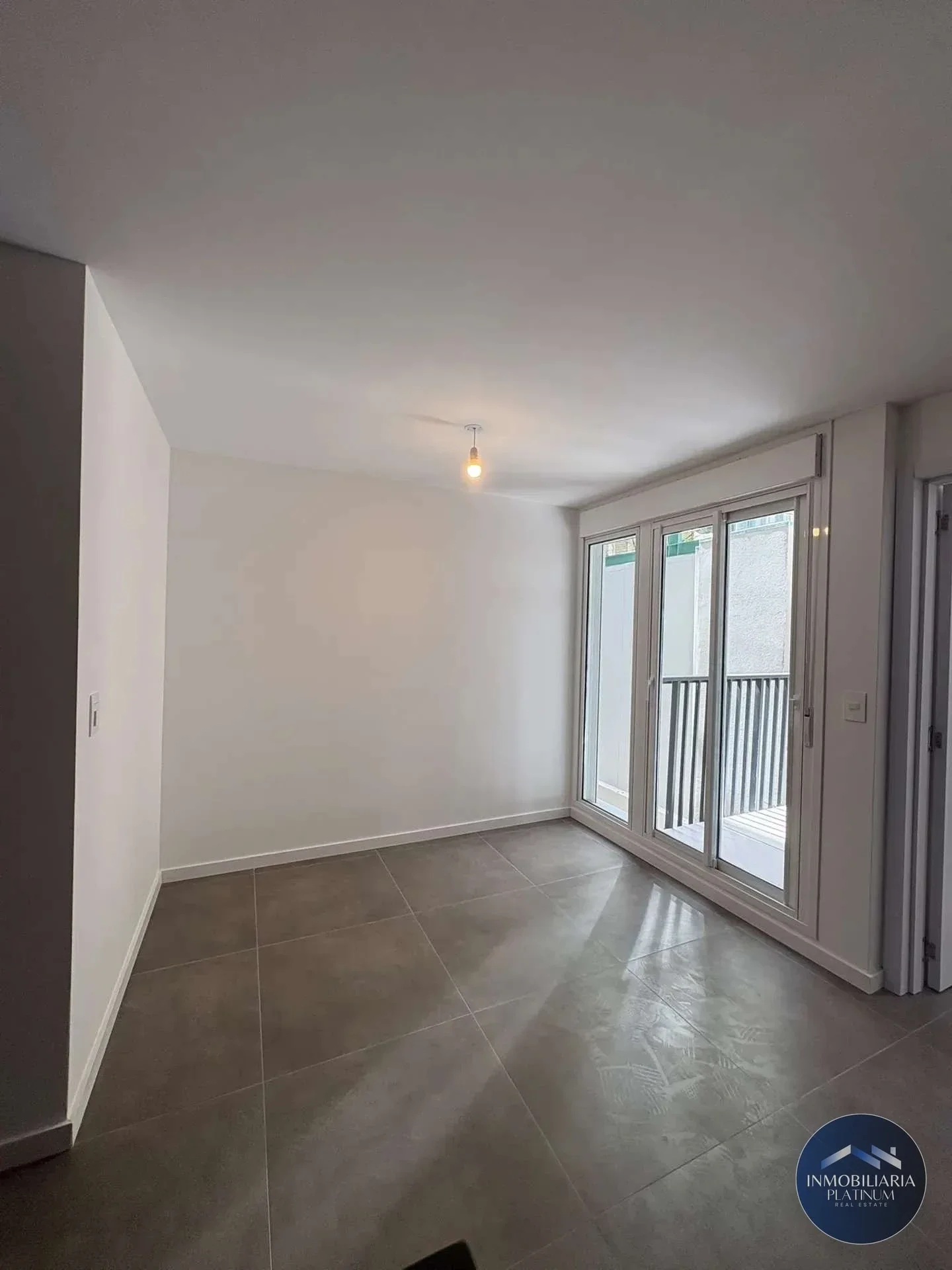 Apartamento 1D en alquiler c/ cochera en Punta Carretas - Imagen 2