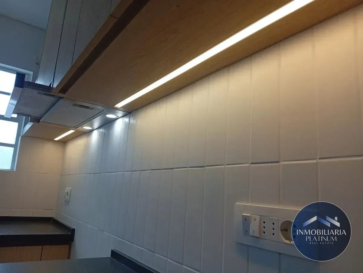 Apartamento 1 dormitorio y balcón en alquiler en Barrio Sur - Imagen 3